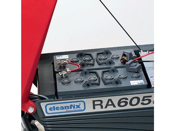 Schrobzuigmachine Cleanfix RA605 IBCT inclusief baterijen naar keuze